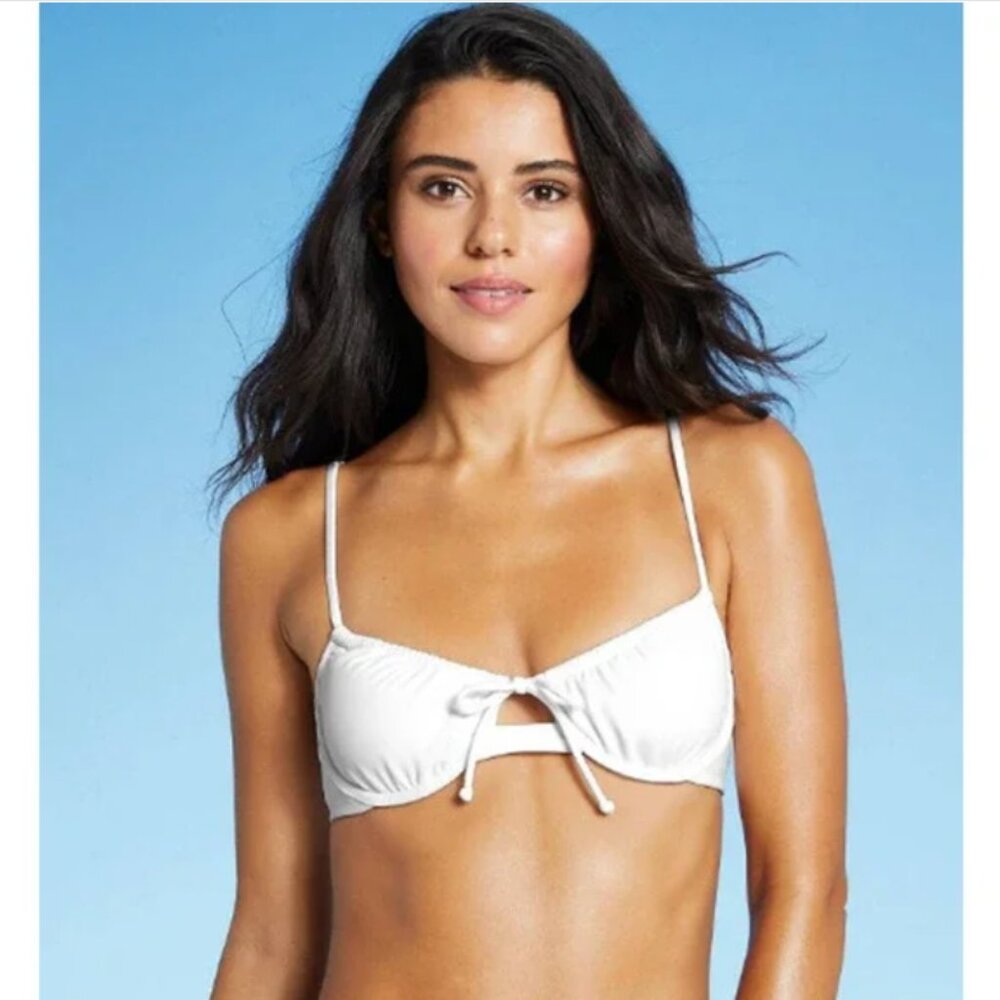 Xhilaration Juniors' White Shirred Underwire Bikini Top S